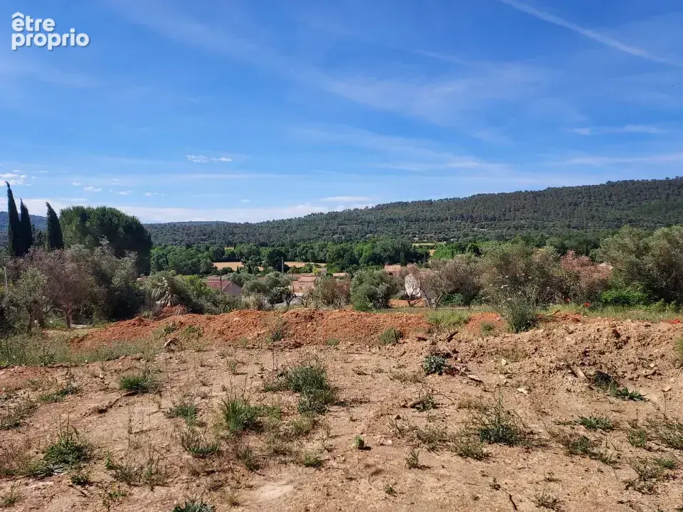 Terrain 1 376 m² à vendre à Camps-La-Source (83170) - photo 3