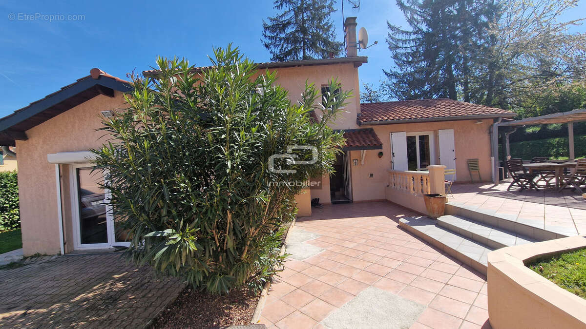 Maison à SAINT-ROMAIN-AU-MONT-D'OR