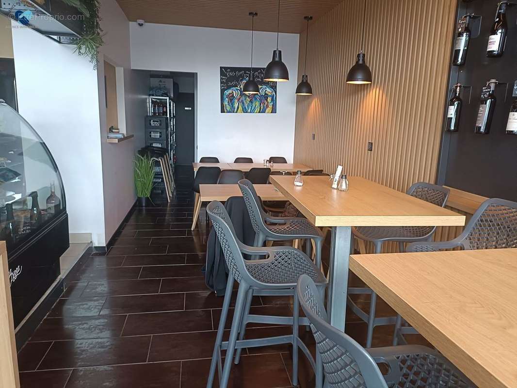 Commerce à AUCAMVILLE