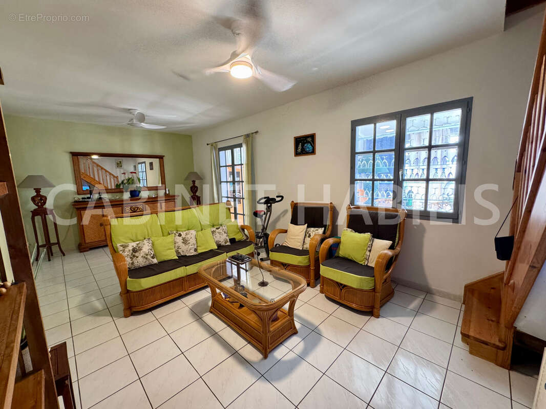 Maison à LES AVIRONS