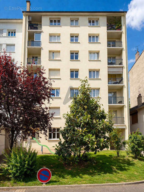 Appartement à LYON-9E