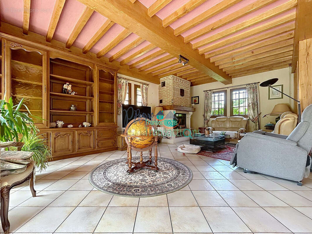 Maison à GRUCHET-LE-VALASSE