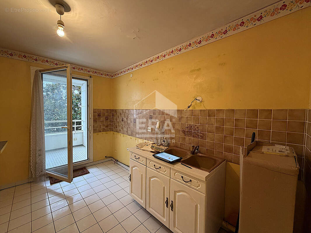 Appartement à LEVALLOIS-PERRET