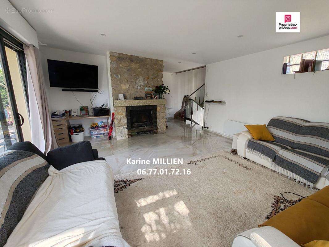 Maison à SAINT-REMY-SUR-AVRE