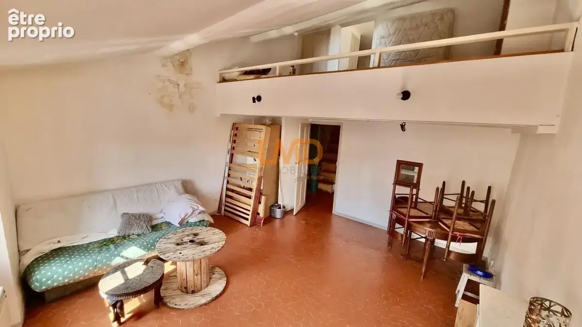 Le muy (83490) – maison de village appartements et commerce - photo 6