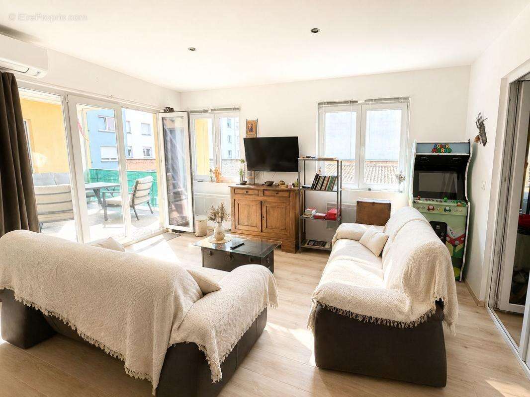 Appartement à NIEDERMODERN