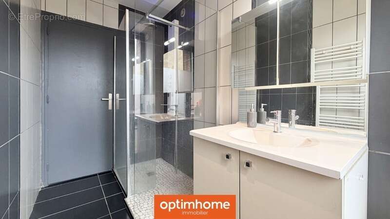 Appartement à THAON-LES-VOSGES