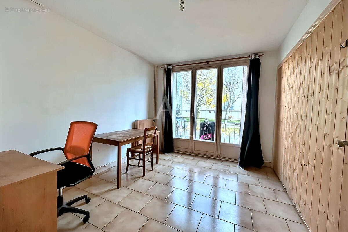 Appartement à VITRY-SUR-SEINE