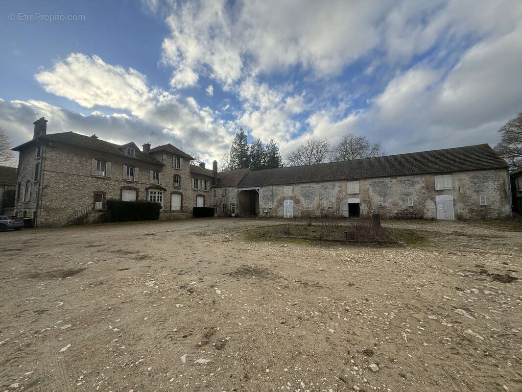 Maison à SAINTINES