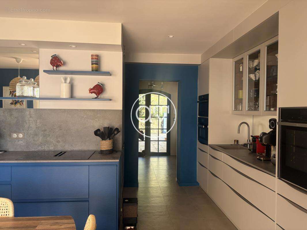 Maison à CARQUEIRANNE