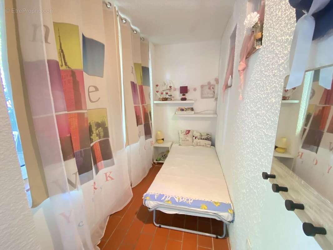 T2 Cabine en rez de jardin + stationnement - photo 10