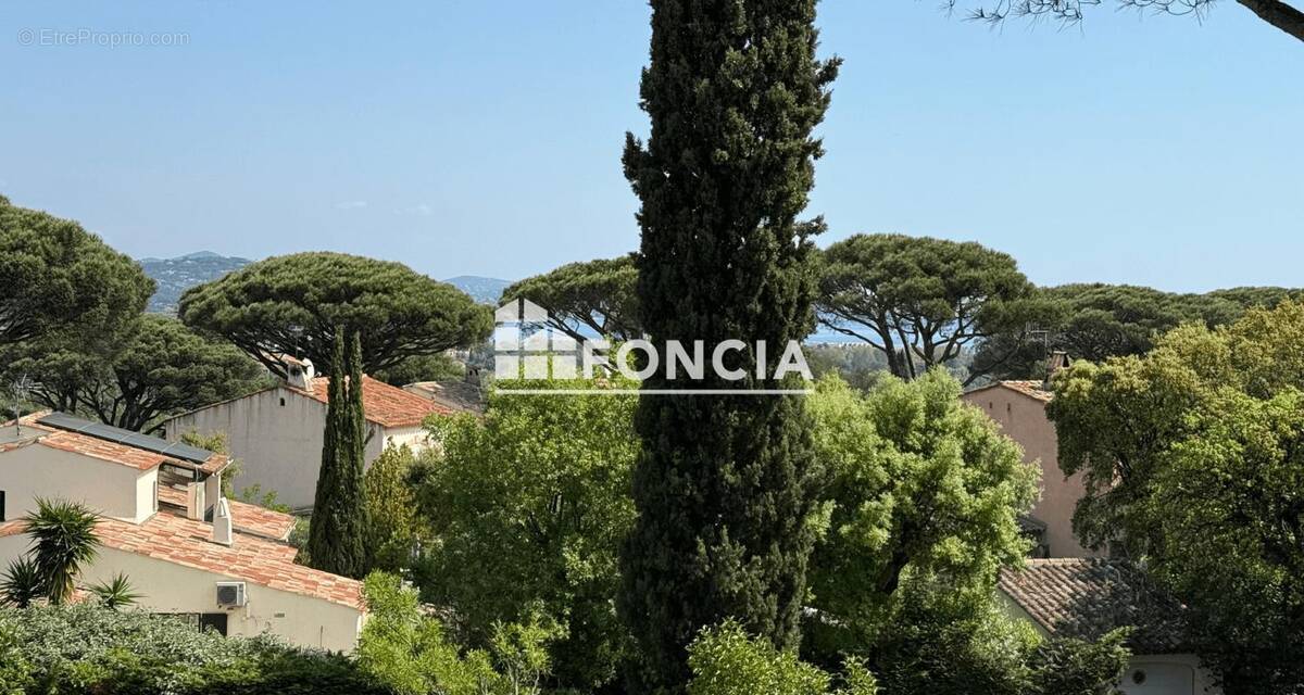 Appartement à COGOLIN