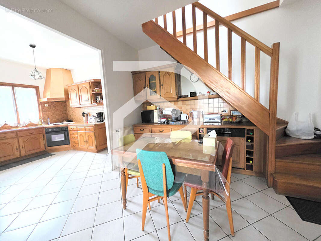 Maison à MONTATAIRE