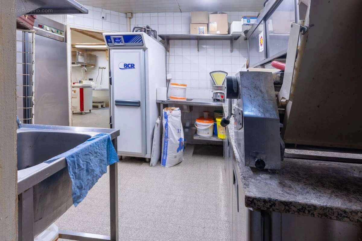 Commerce à GRANDRIS