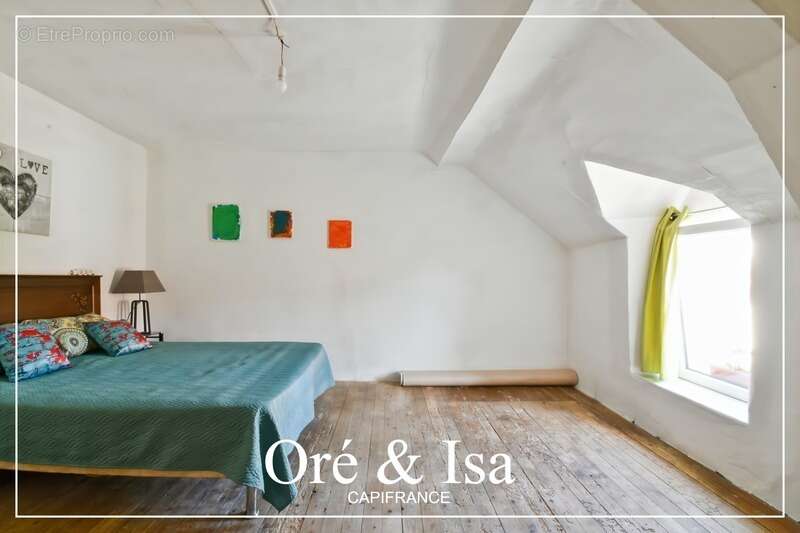 Dpt Cher (18), Loye-Sur-Arnon, Maison 112 m² – Grand terrain, dépendance de 100 m² et garage avec fosse - photo 16