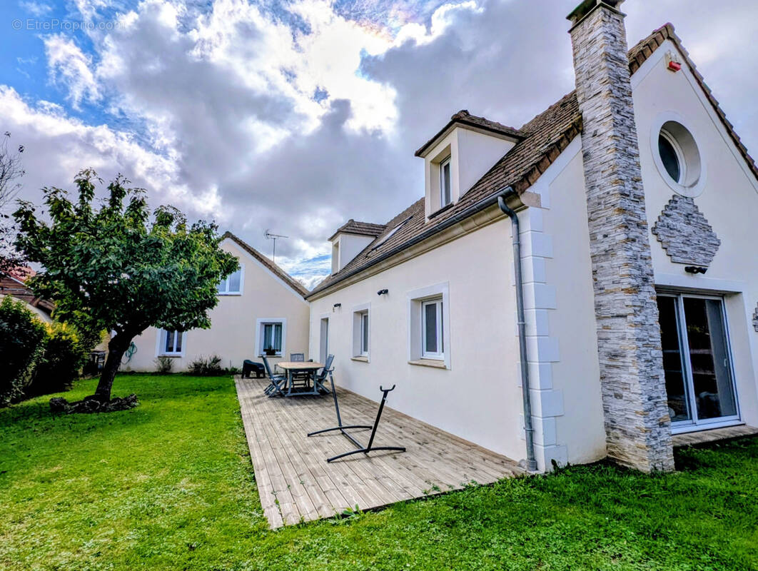 Maison à BAZAINVILLE