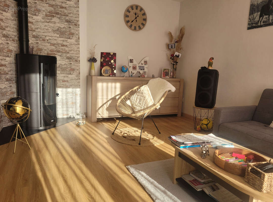 Maison à SAINT-OUEN-DES-ALLEUX