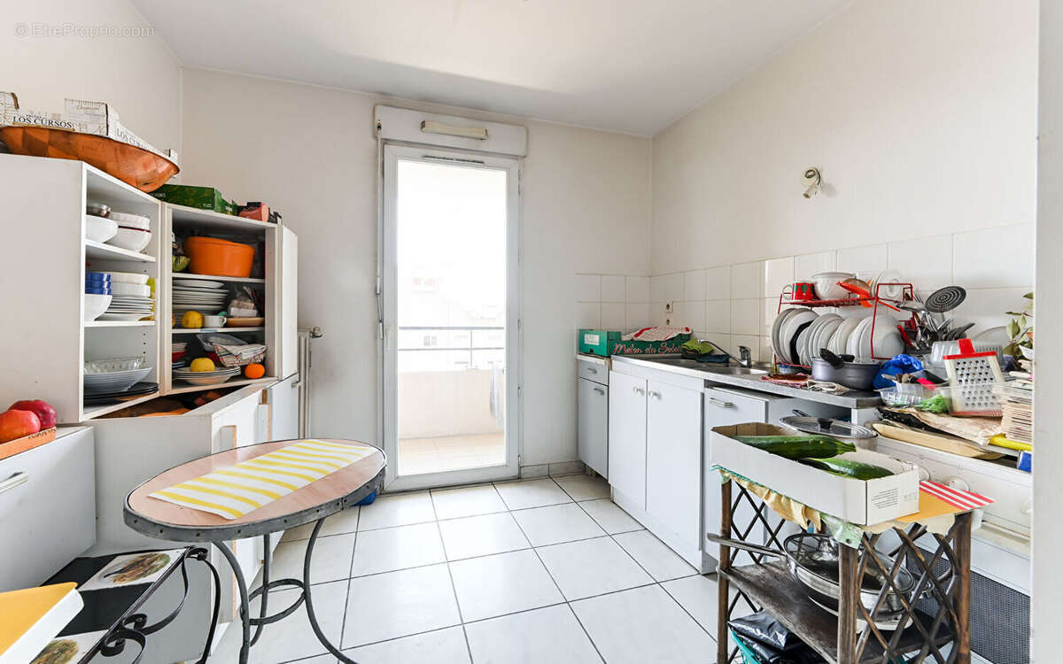 Appartement à LYON-8E