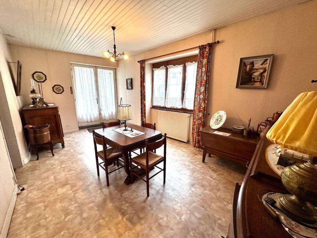 Maison à CHABANAIS
