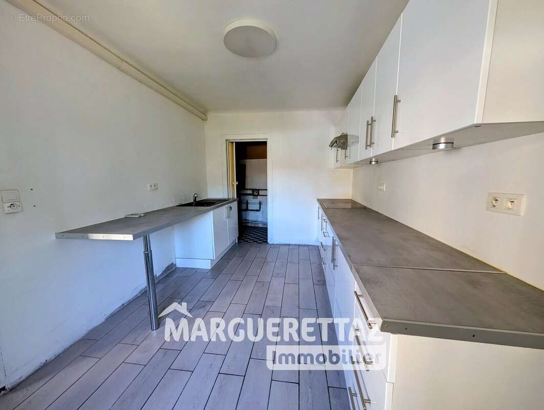 Appartement à SAINT-JEOIRE