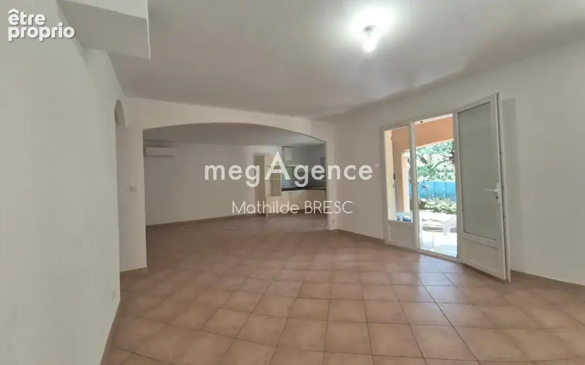 Maison 90m2, plain-pied, récente, terrain plat et arboré - photo 7
