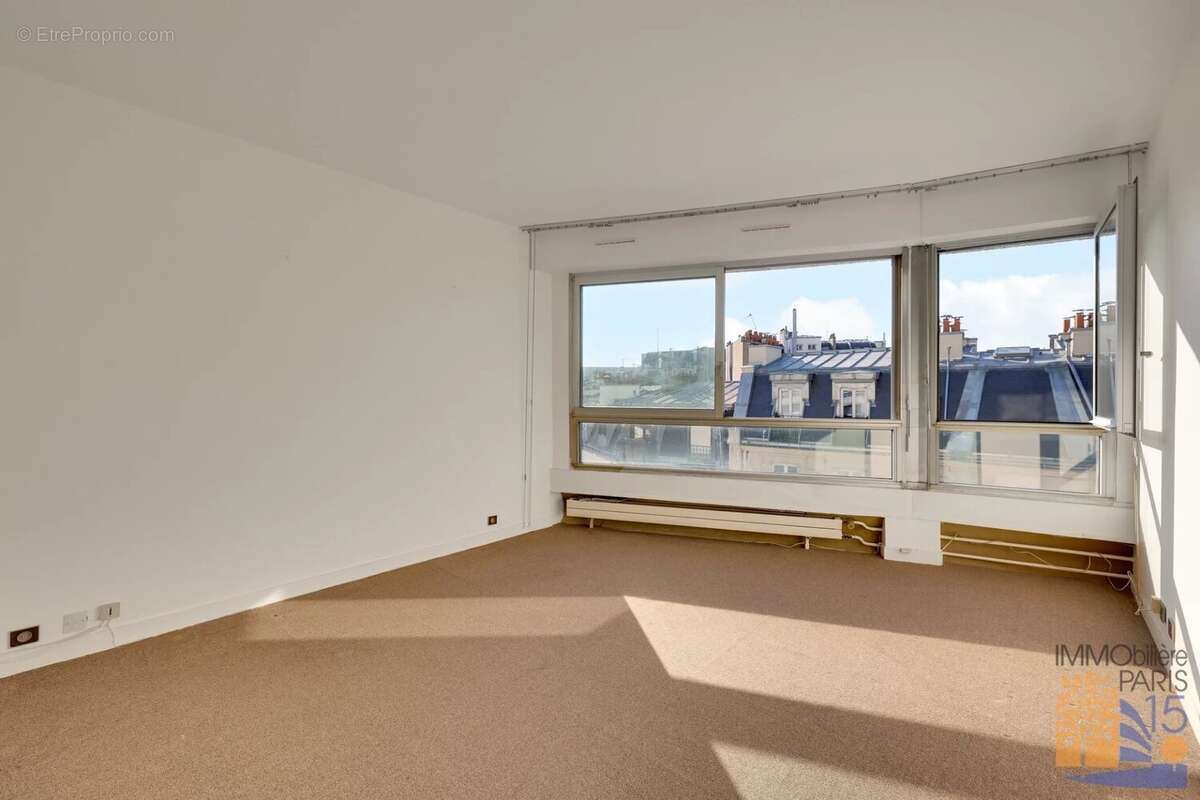 Appartement à PARIS-15E