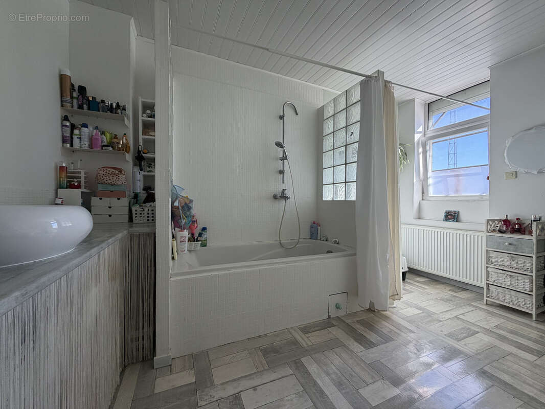 Maison à QUESNOY-SUR-DEULE