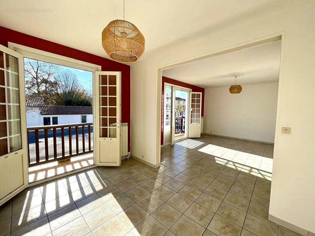 Appartement à URRUGNE