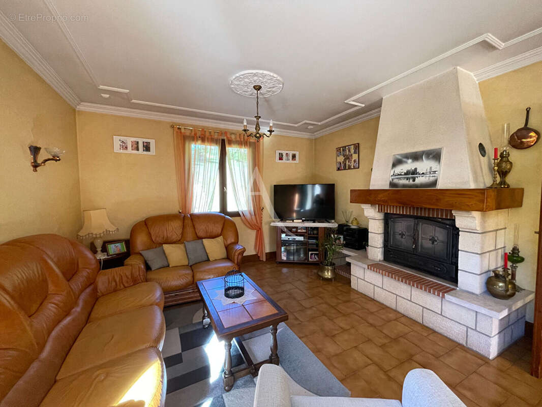 Maison à MONTRICHARD