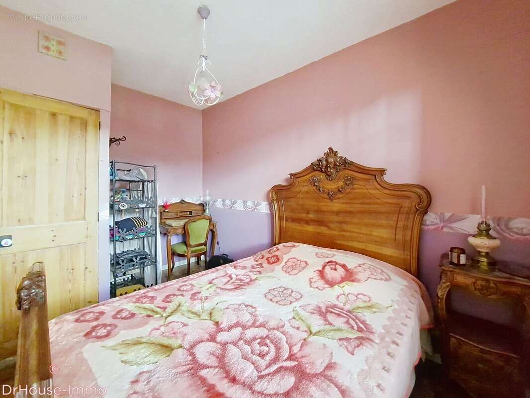 Maison à CREVECOEUR-EN-AUGE