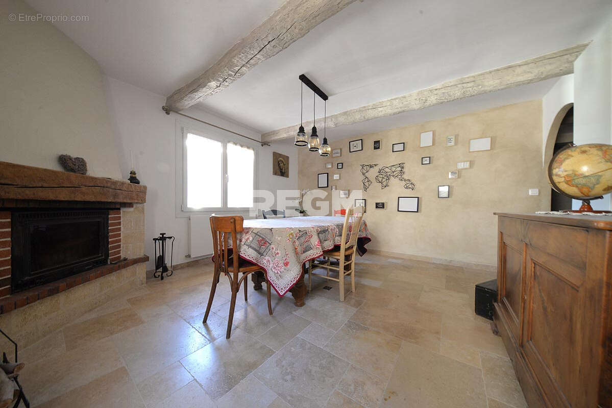 Maison de village 8 pièces avec 2 garages, cave, - photo 4