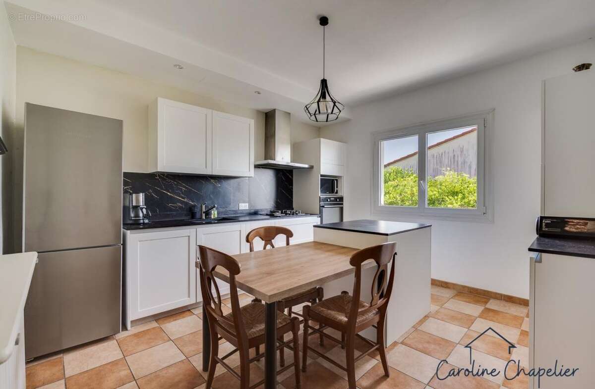 Centre-ville Plaisance-du-Touch – Maison familiale avec grand terrain divisible de 1 500 m² - photo 5