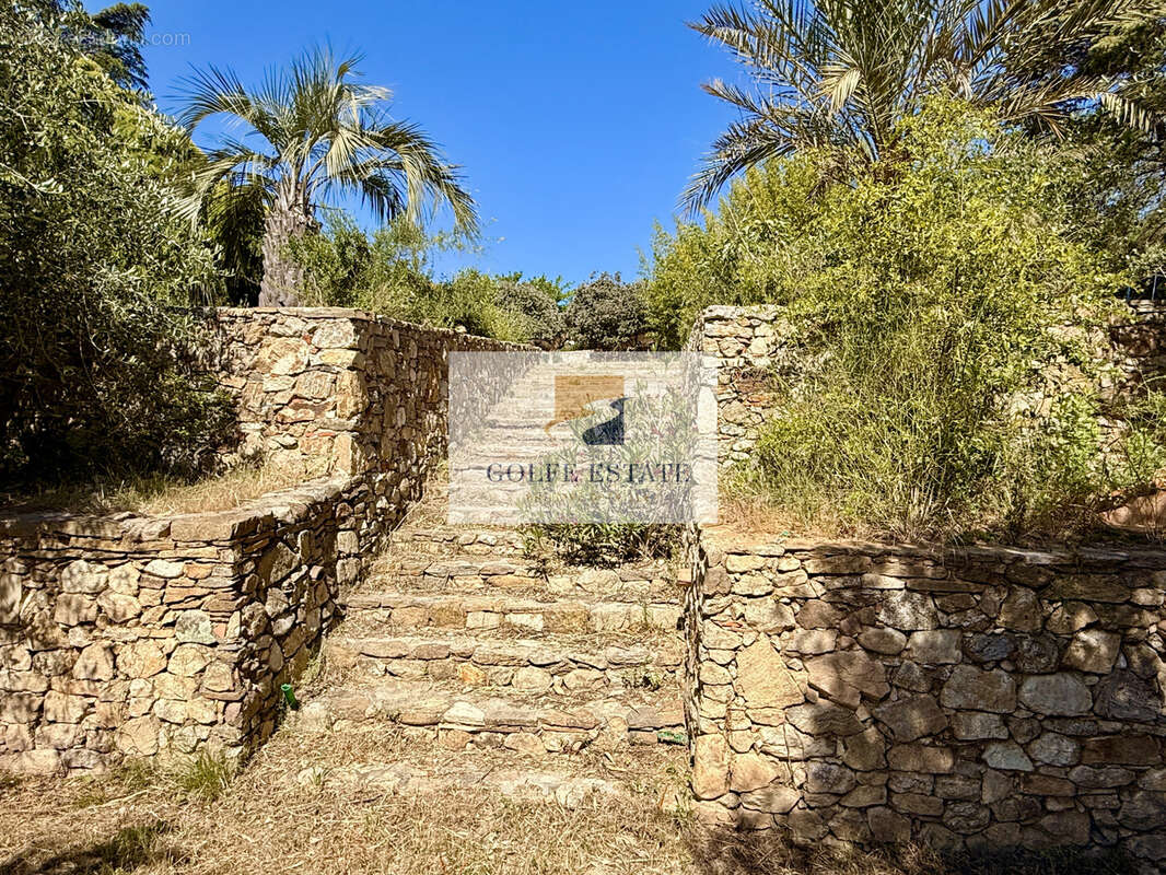 Maison à GRIMAUD