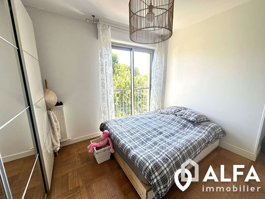 Appartement à ENGHIEN-LES-BAINS