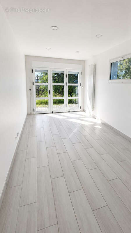 Maison 158 m² à Fessy  - photo 9