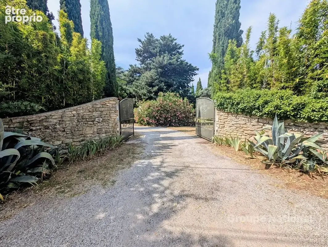Villa Montaren Et Saint Mediers 8 pièce(s) 188 m2 - photo 2