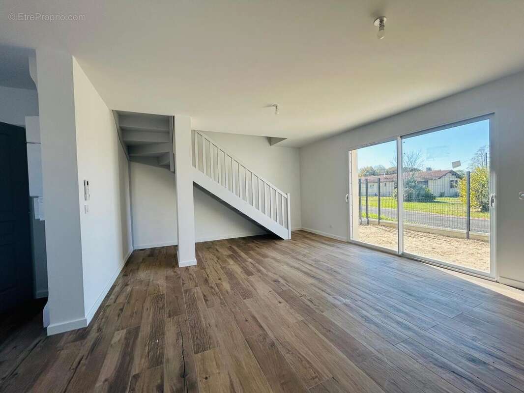 Photo 2 - Maison à BELIN-BELIET