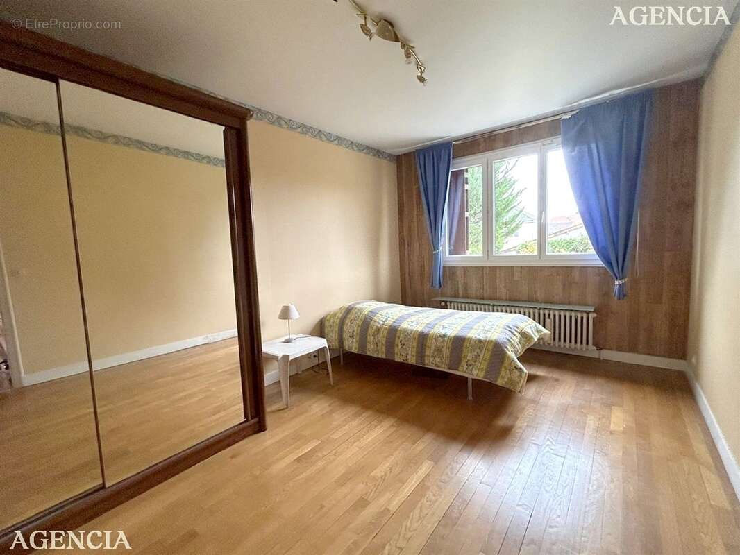 Maison à PONTAULT-COMBAULT