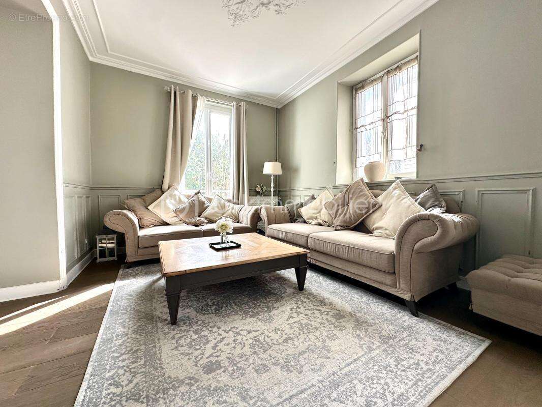 Maison à SAINT-OUEN-L'AUMONE