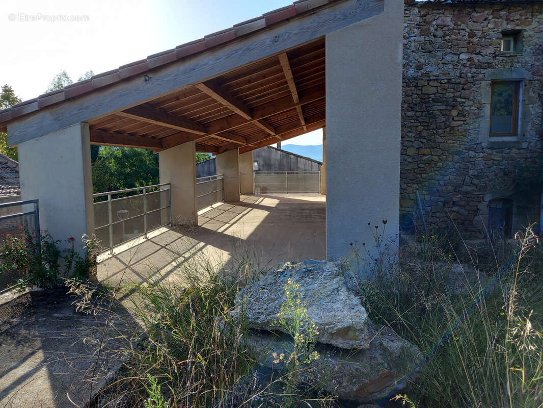 Maison à VILLEMAGNE-L&#039;ARGENTIERE