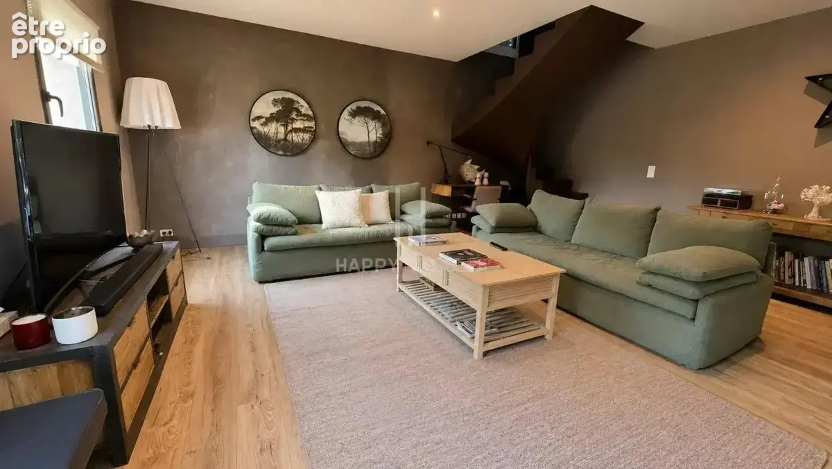 A FONTVIEILLE, en collines, Maison avec 5 chambres et piscine - photo 10