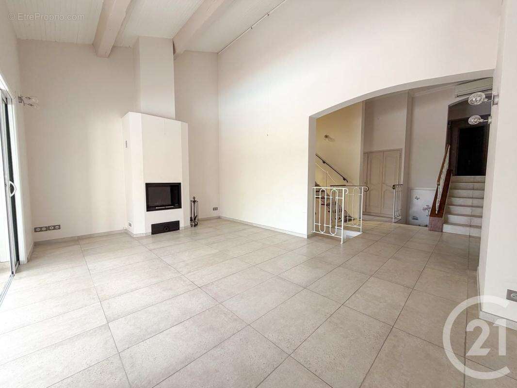 Maison 180 m² à Lattes  - photo 4