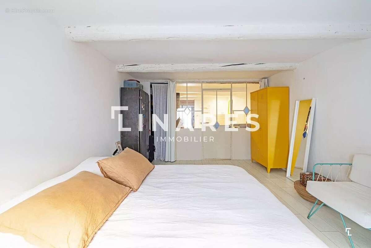 Appartement à MARSEILLE-6E