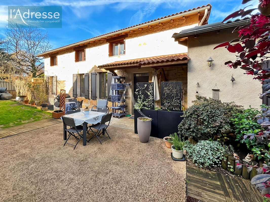 Maison à PRAYSSAC