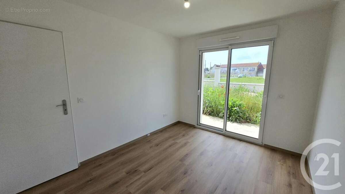 Maison 100 m² à Saint-Martin-Longueau  - photo 14