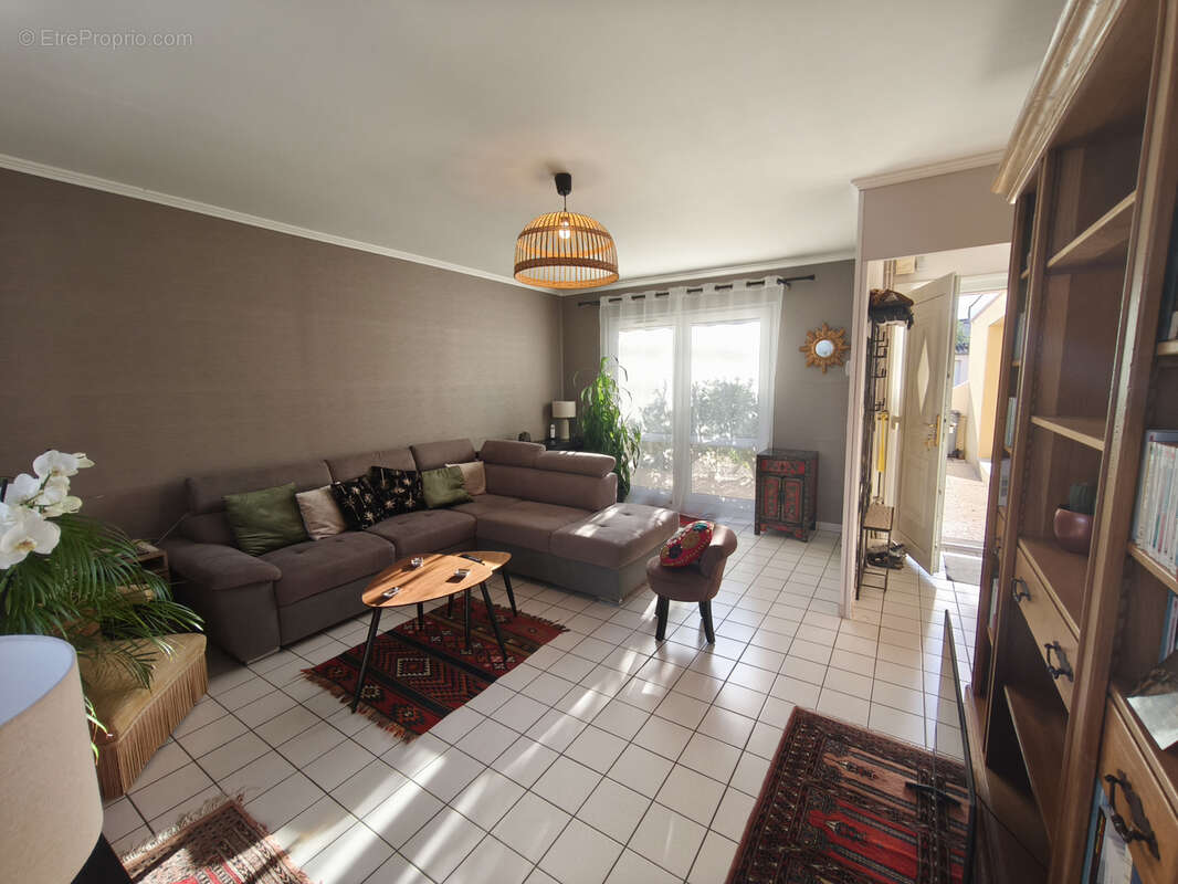 Maison à SAINTE-SAVINE