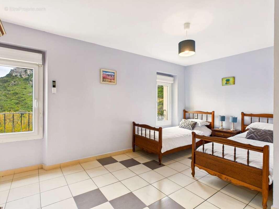 Maison à VILLESEQUE-DES-CORBIERES