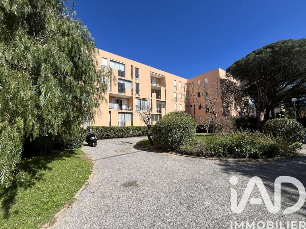 Photo 2 - Appartement à SAINT-TROPEZ