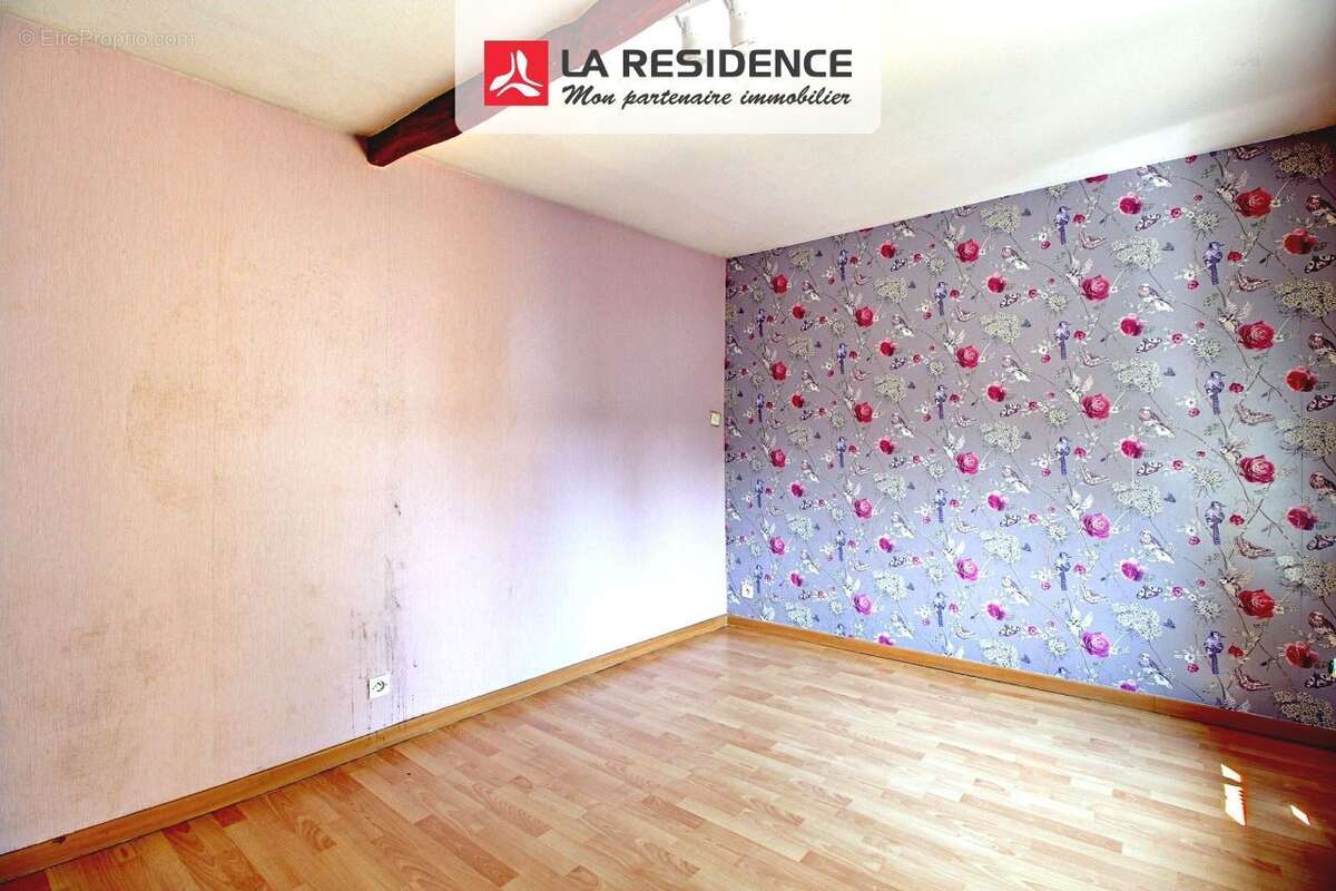 Maison à SAINT-ETIENNE-DU-ROUVRAY