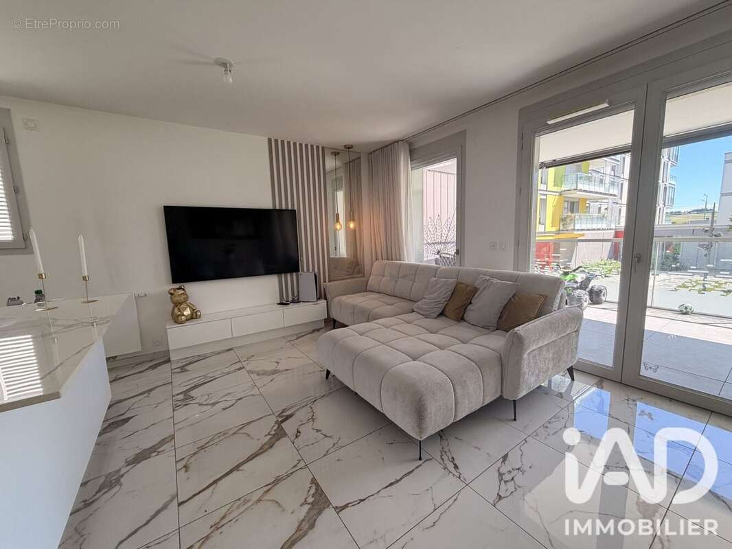 Photo 3 - Appartement à SAINT-GENIS-POUILLY